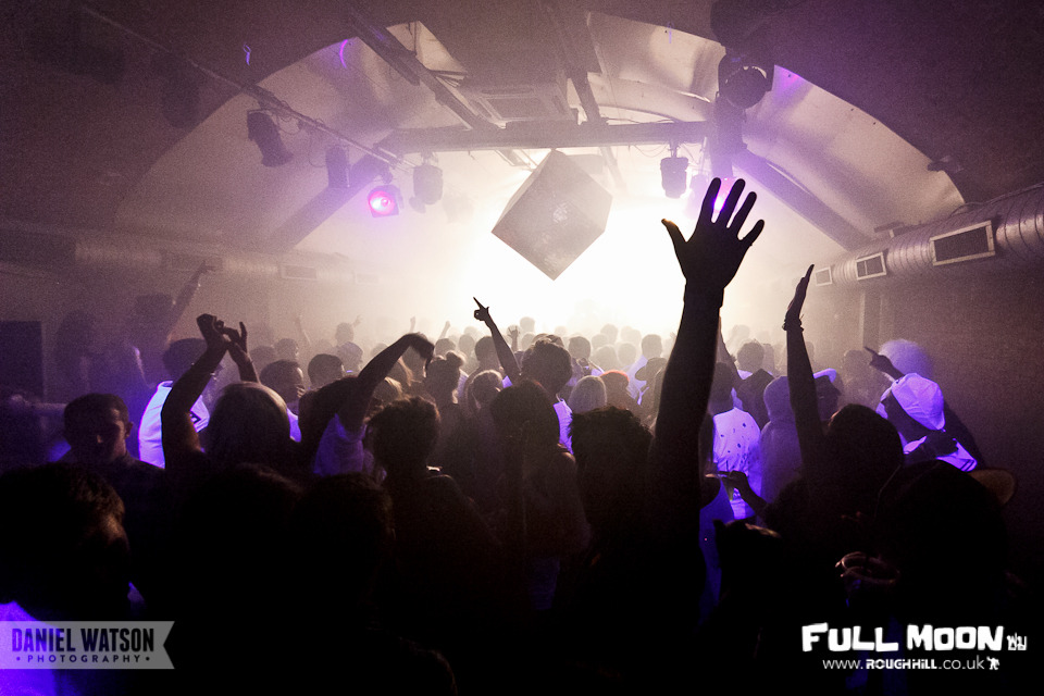 IMAGE: http://payload51.cargocollective.com/1/3/110609/3337152/03-05-2012-200_960.jpg