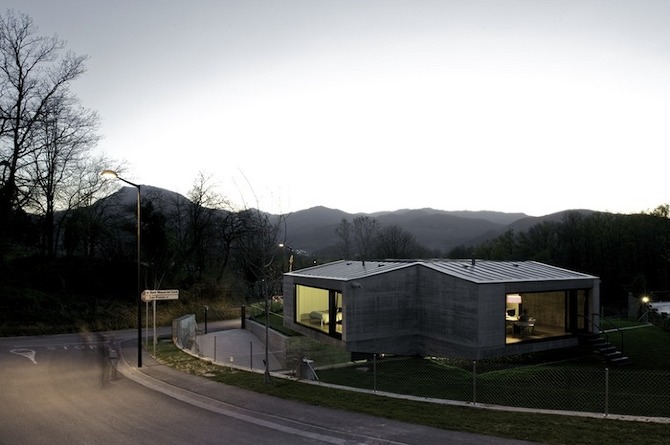 Pocafarina House by Hidalgo Hartmann Architects in Thisispaper Magazine FPL2074 Pocafarina House by Hidalgo Hartmann Architects in Thisispaper Magazine